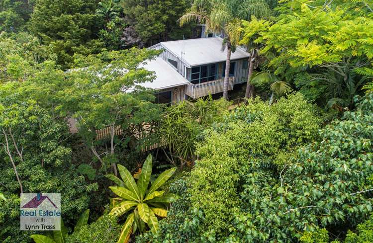 329 Beach Road (Off Pah Road) Onerahi_23