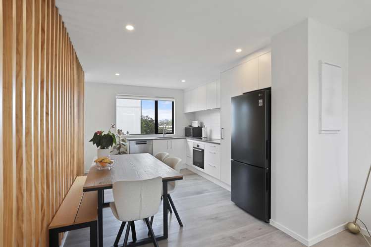 37 Ara Mara Hua Henderson_3