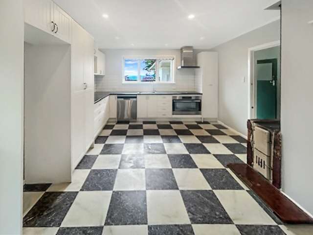 2732 Kimbolton Road 10643_2