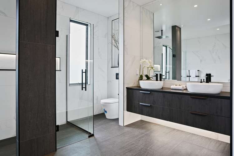 4 Alan Livingston Drive Cambridge_13