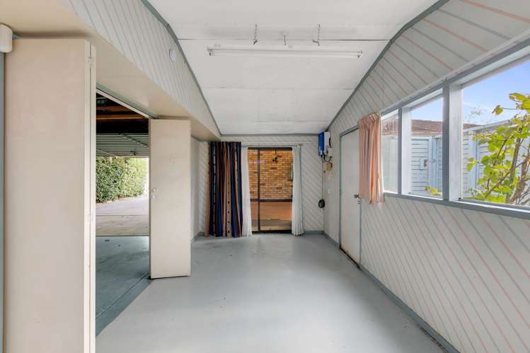 6 Emma Place Pukete_28