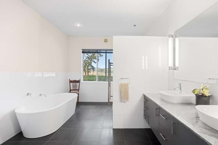 284 Paynters Road Fairhall_14