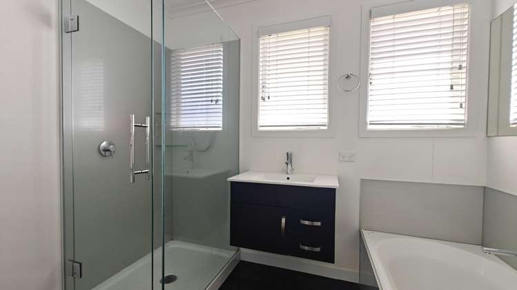 107 Ennis Avenue Pakuranga Heights_15