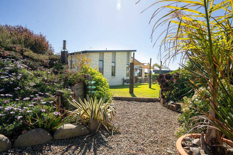 18 Takahe Drive Paraparaumu Beach_31