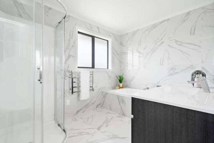 39 Konini Street Parahaki_13