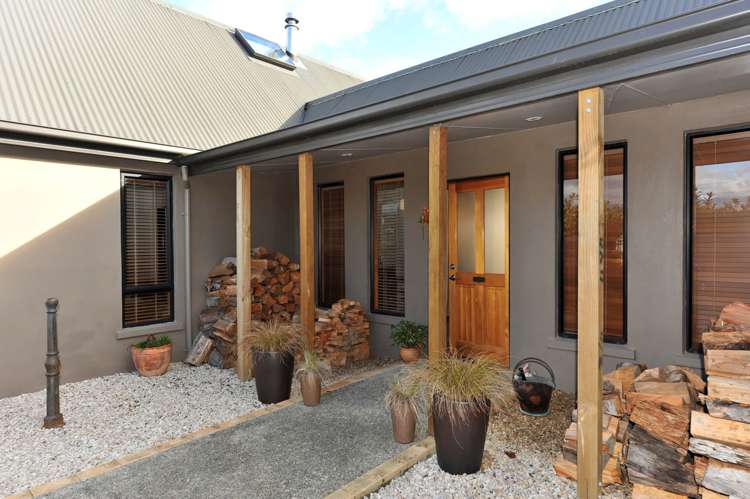 51 Malthouse Crescent Brightwater_1