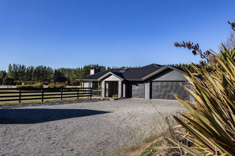 688 Poyntzs Road West Eyreton_16