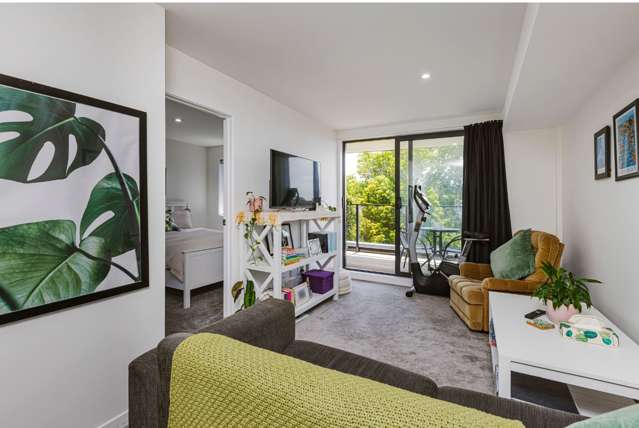 beautifully designed 2-bedroom apartment- Mangere East