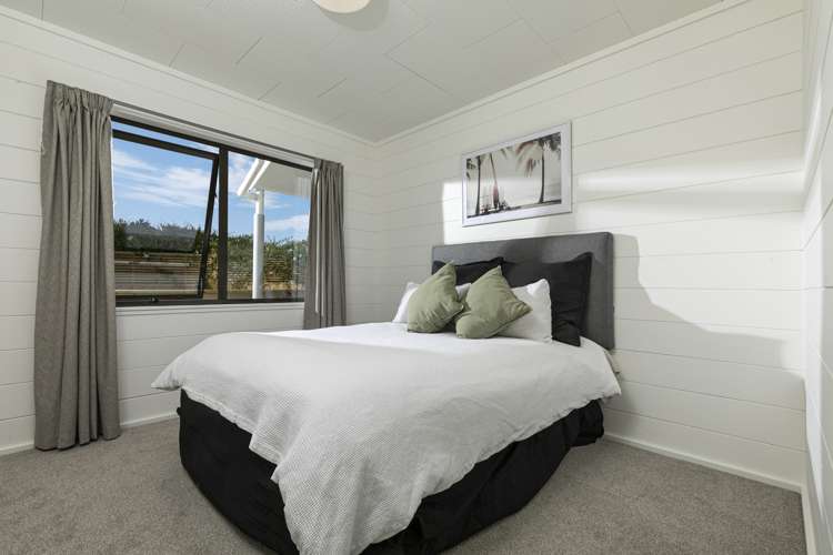 2/248 Birkdale Road Birkdale_9