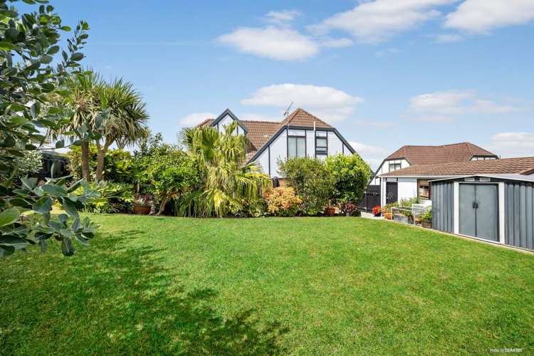 4 Citation Way Botany Downs_1