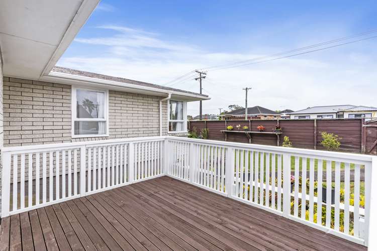 13 Parker Crescent Otara_15