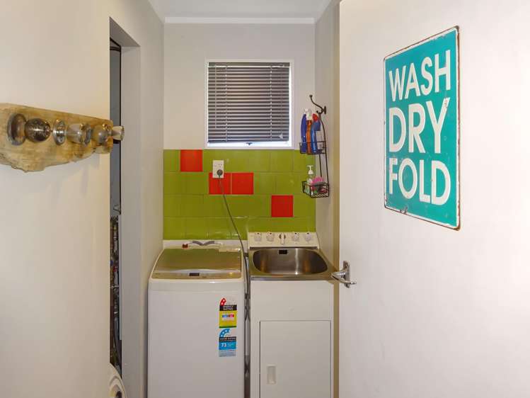 29 Ruanui Street Himatangi Beach_11