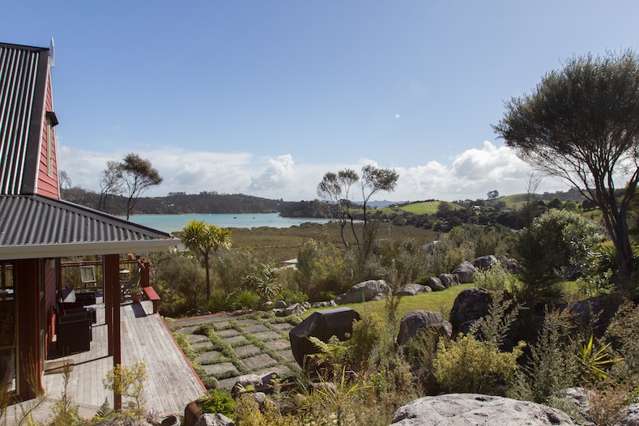 6 Lichen Grove Russell_2