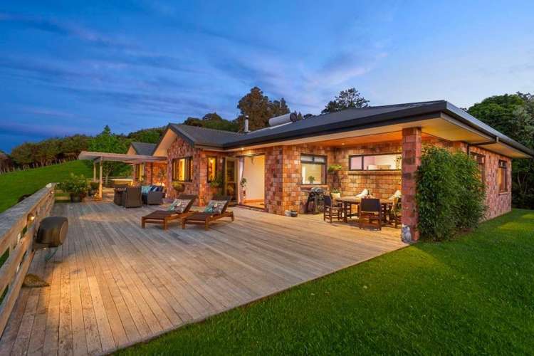 1489 Weranui Road Wainui_0