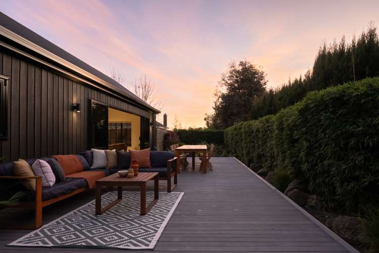 13b Richardson Avenue Burleigh_29