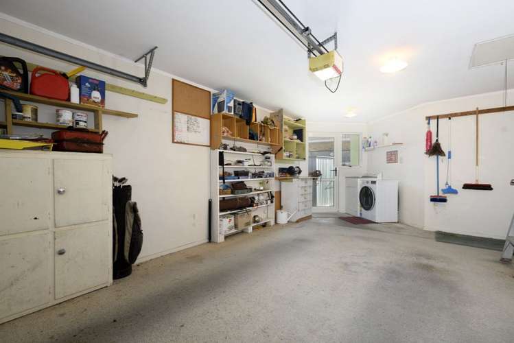 1 Roys Road Parkvale_12