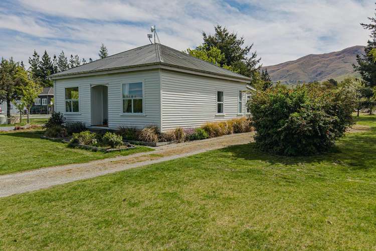 2074 Fairlie Tekapo Road Burkes Pass_30