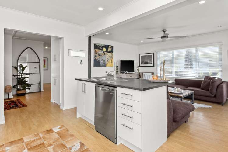 243 Clifton Road Te Awanga_6