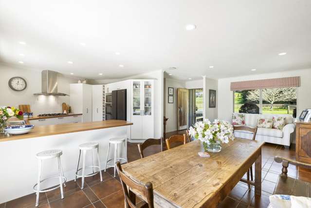 19 Valley Road Waitoki_3
