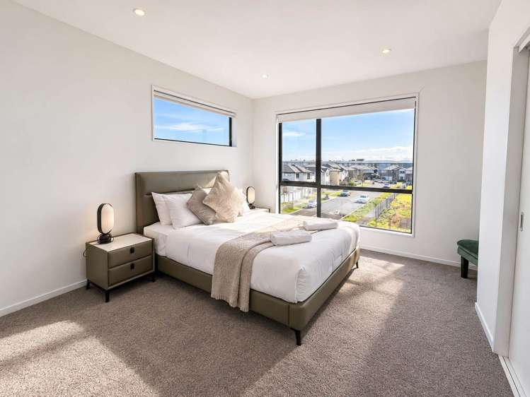 2 Papa Takaro Lane Flat Bush_11