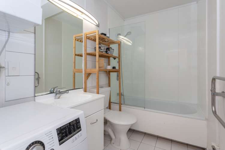 7/67 Sarsfield Street Herne Bay_14