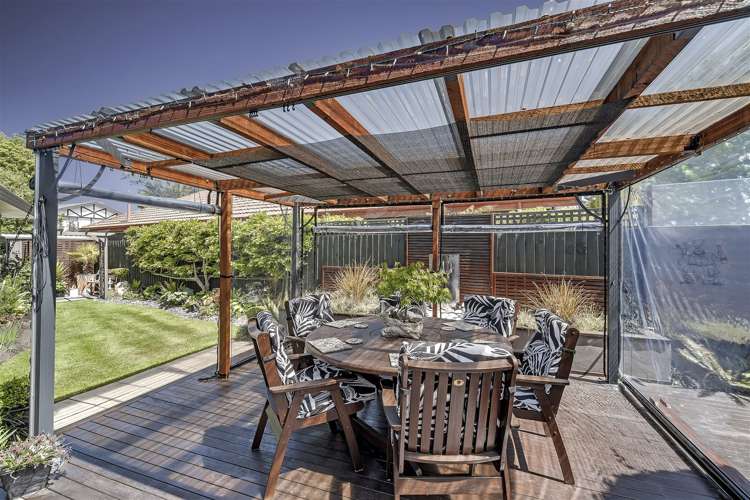 31 Karnak Crescent Russley_1