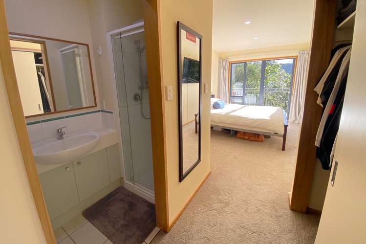 84 Volga Street Island Bay_9