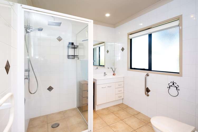 15 Malbec Way Greenmeadows_11