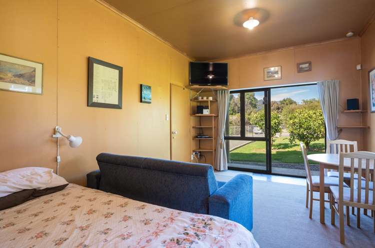 2 Worlds End Road Penzance_18