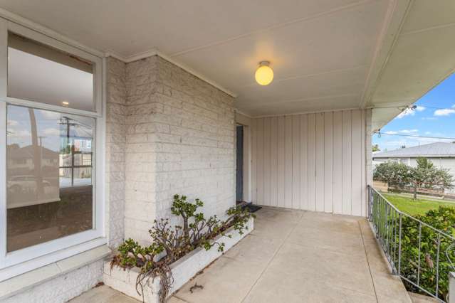 6 Glenvil Lane Te Atatu Peninsula_1