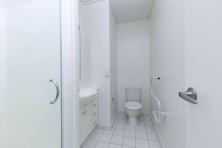 240/287 Onehunga Mall Onehunga_5