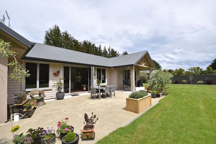 47 Matua Grove Otatara_17