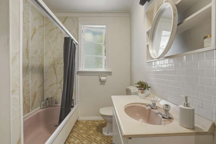 4 Riselaw Road Calton Hill_17