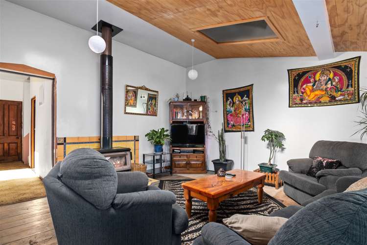 95 Commercial Street Takaka_7