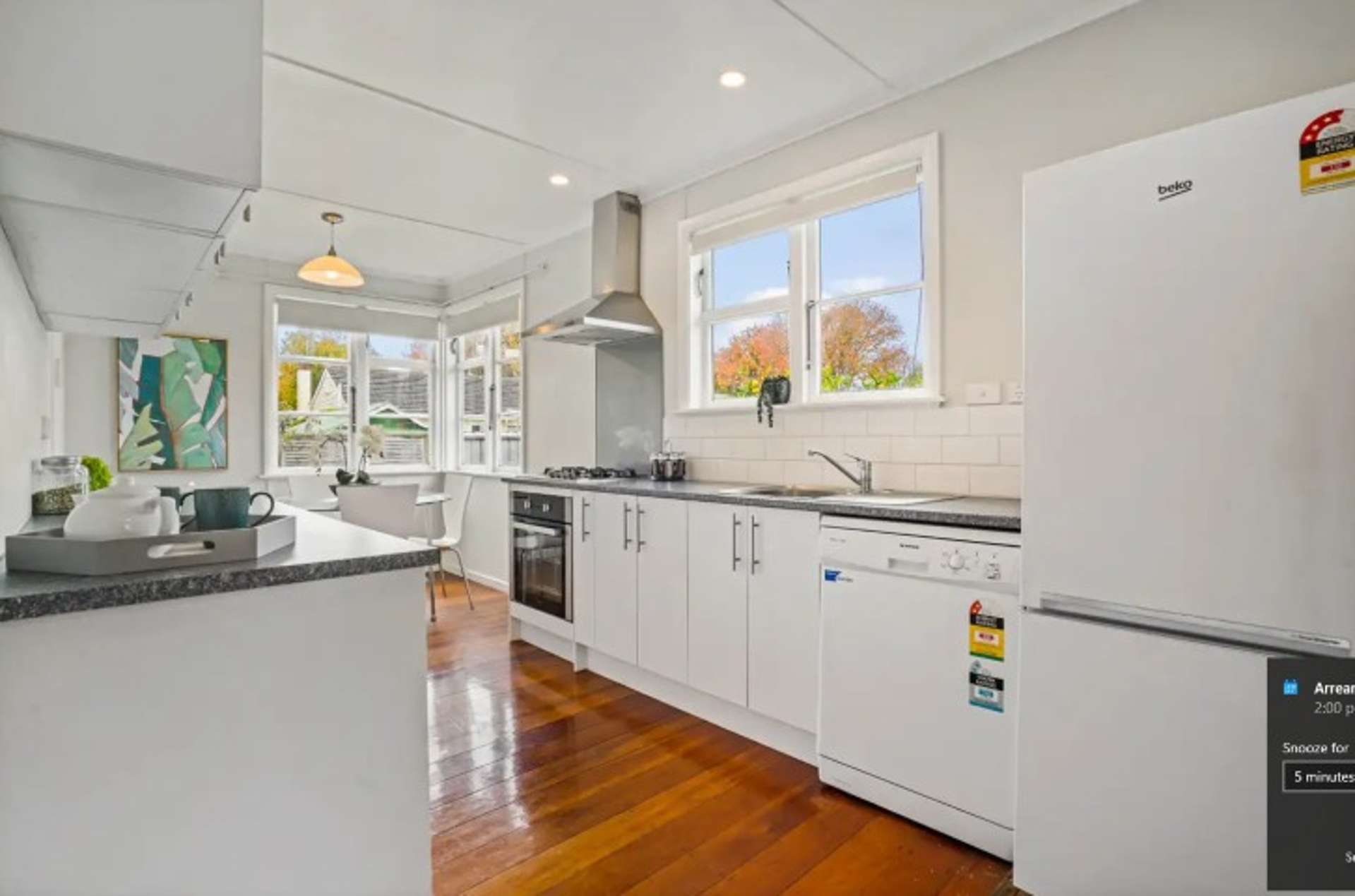 33 Pinfold Avenue 1074_0