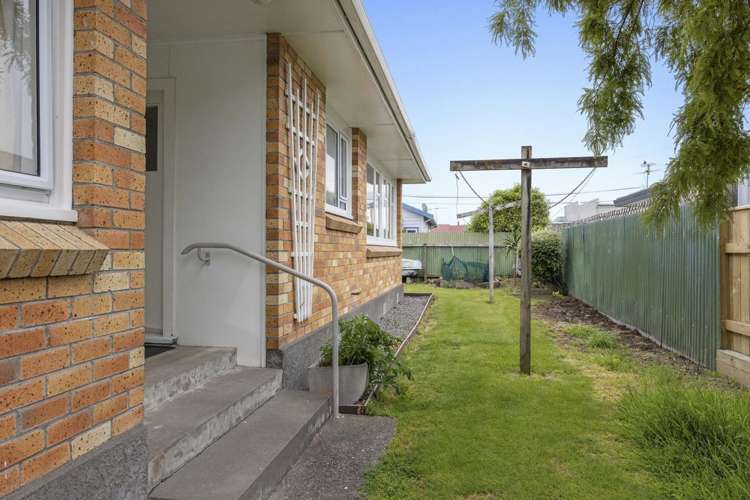 22 Furlong Street Hawera_11