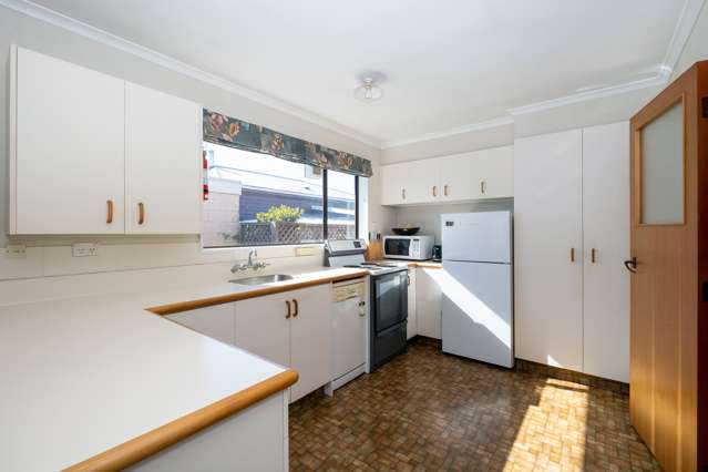 3/93 Avenue Road West End_1