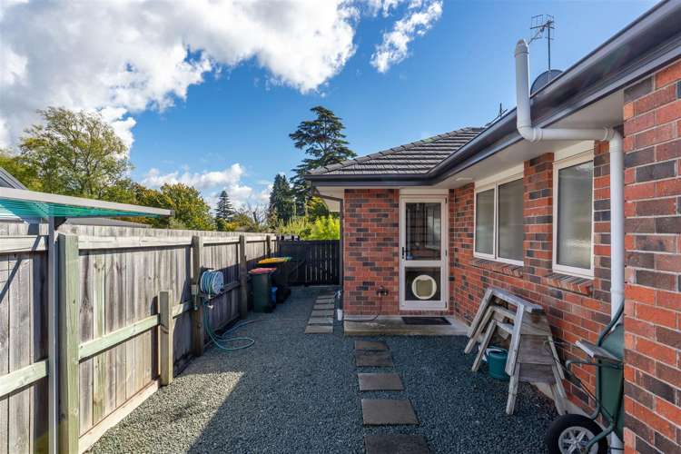 76 Covent Drive Stoke_10