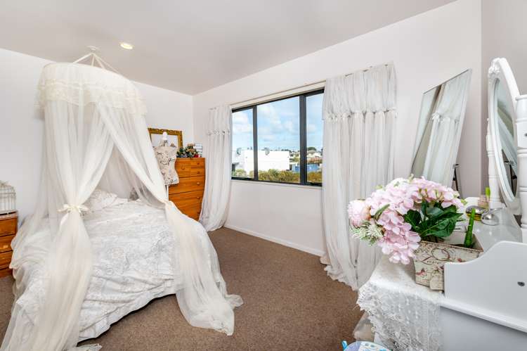 9/12 Crown Lynn Place New Lynn_18