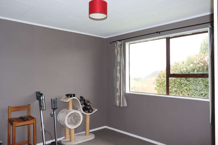 772 Upland Road Egmont Village_8