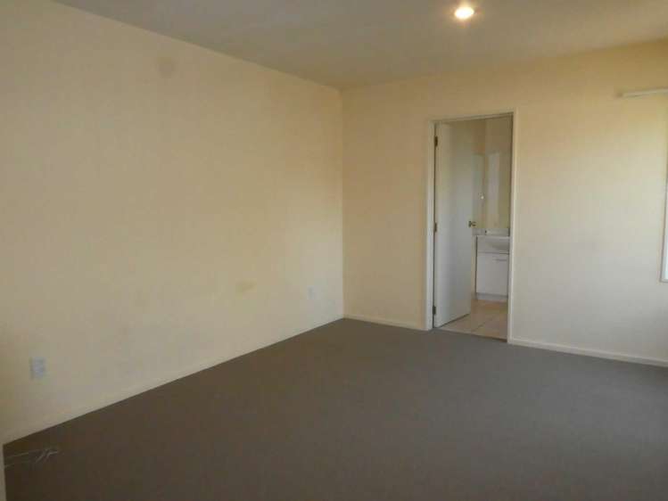 8a Clonbern Place Upper Riccarton_8