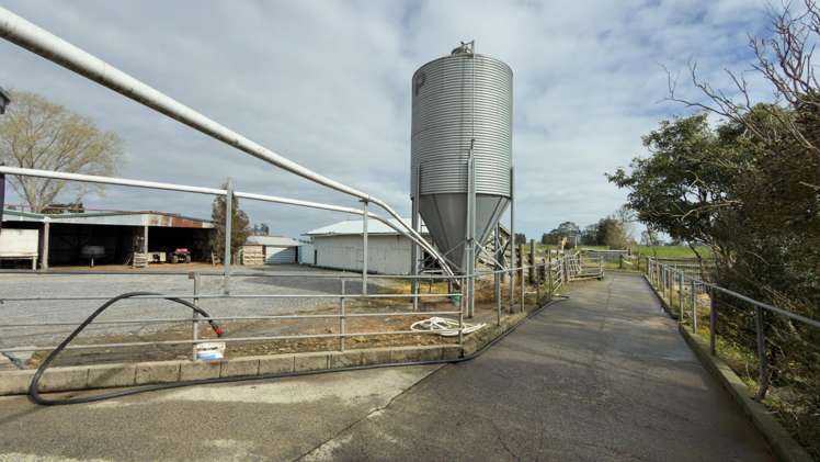 118 + 119 Wharepoa Road Netherton_5