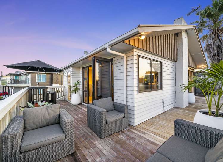 33 Dawnhaven Drive Te Atatu Peninsula_24