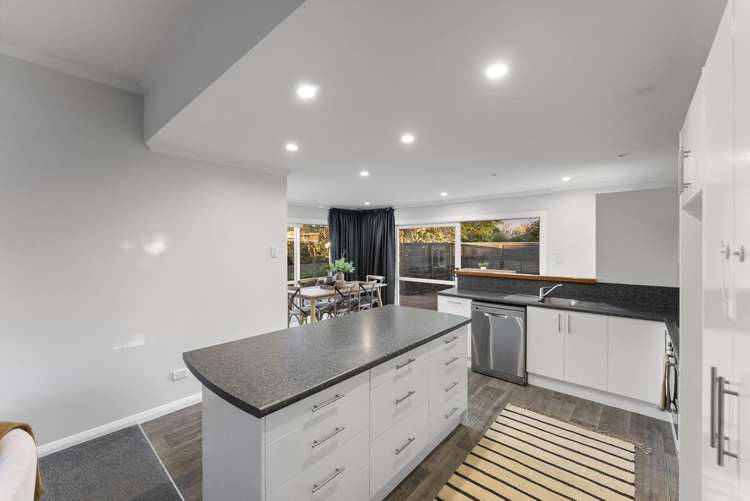 34 David Street Westown_17