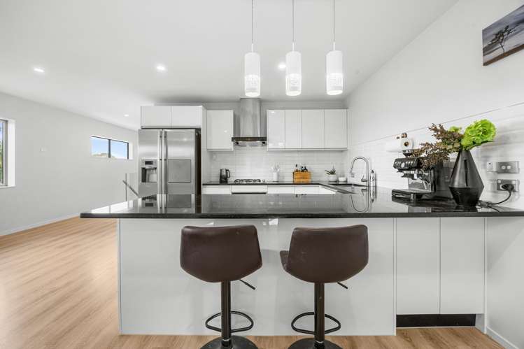 2/61 Albrecht Avenue Hillsborough_11