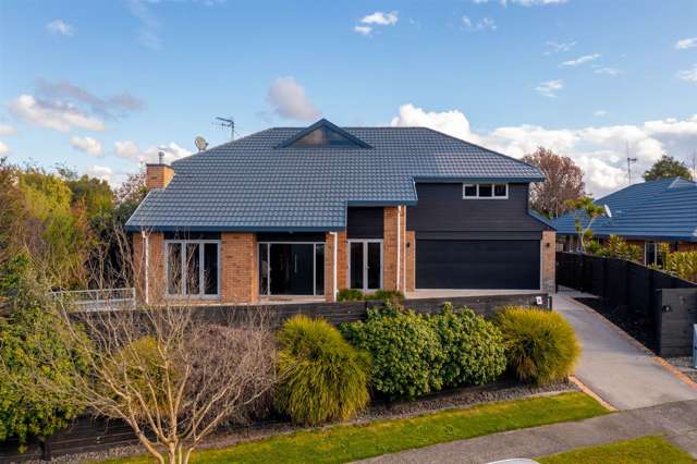 5 Keswick Crescent Huntington_1