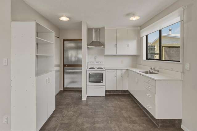 3/21B Faulkland Drive Witherlea_4