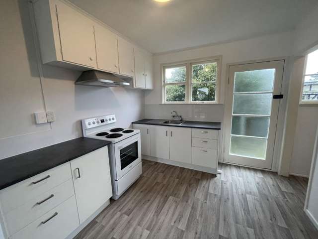 6/22 Beatrix Street 10016_4