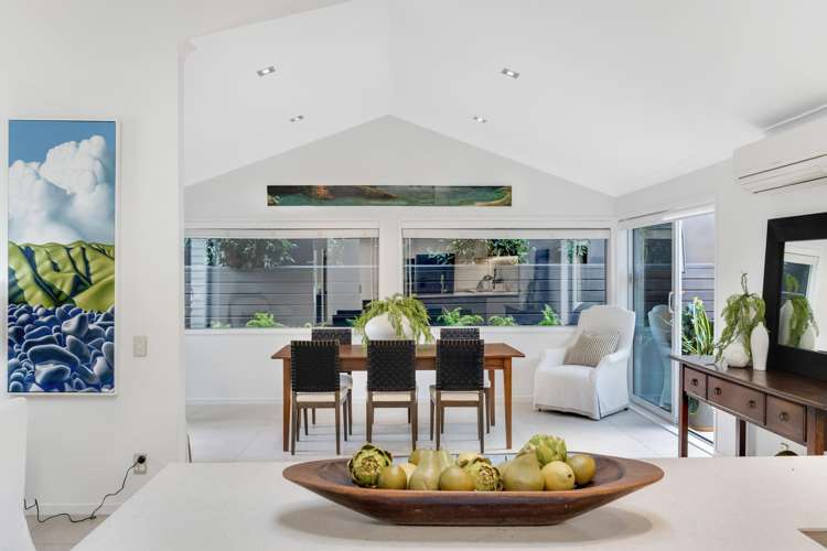 53 Manor Park Sunnyhills_15