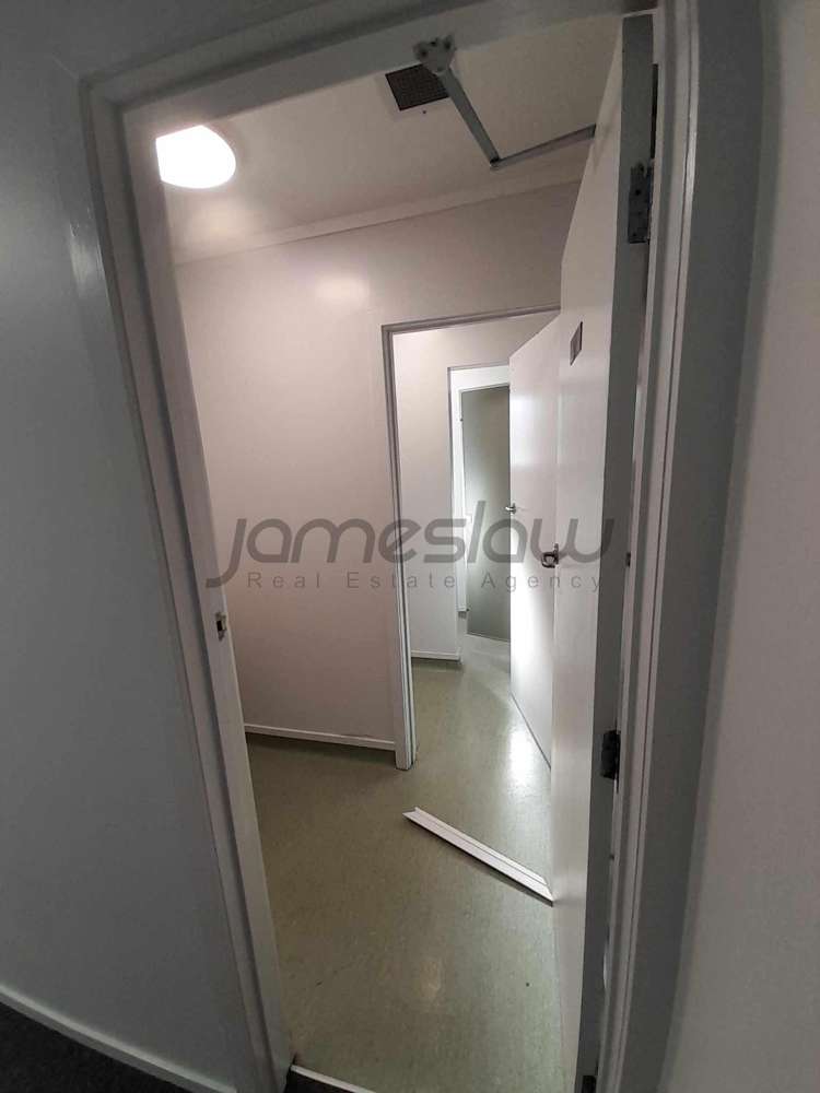 1A/129 Onewa Road Northcote_8